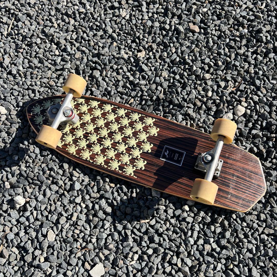 yow surf スケートボード