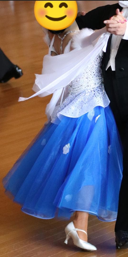 1月限定価格　タカダンスモダンドレス Mサイズ モデル身長145cm