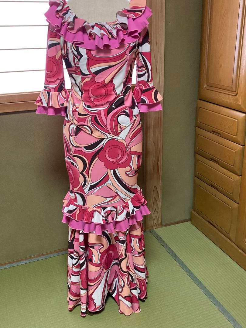 フラメンコ衣装　ツーピースドレス　セットアップ　ストレッチ