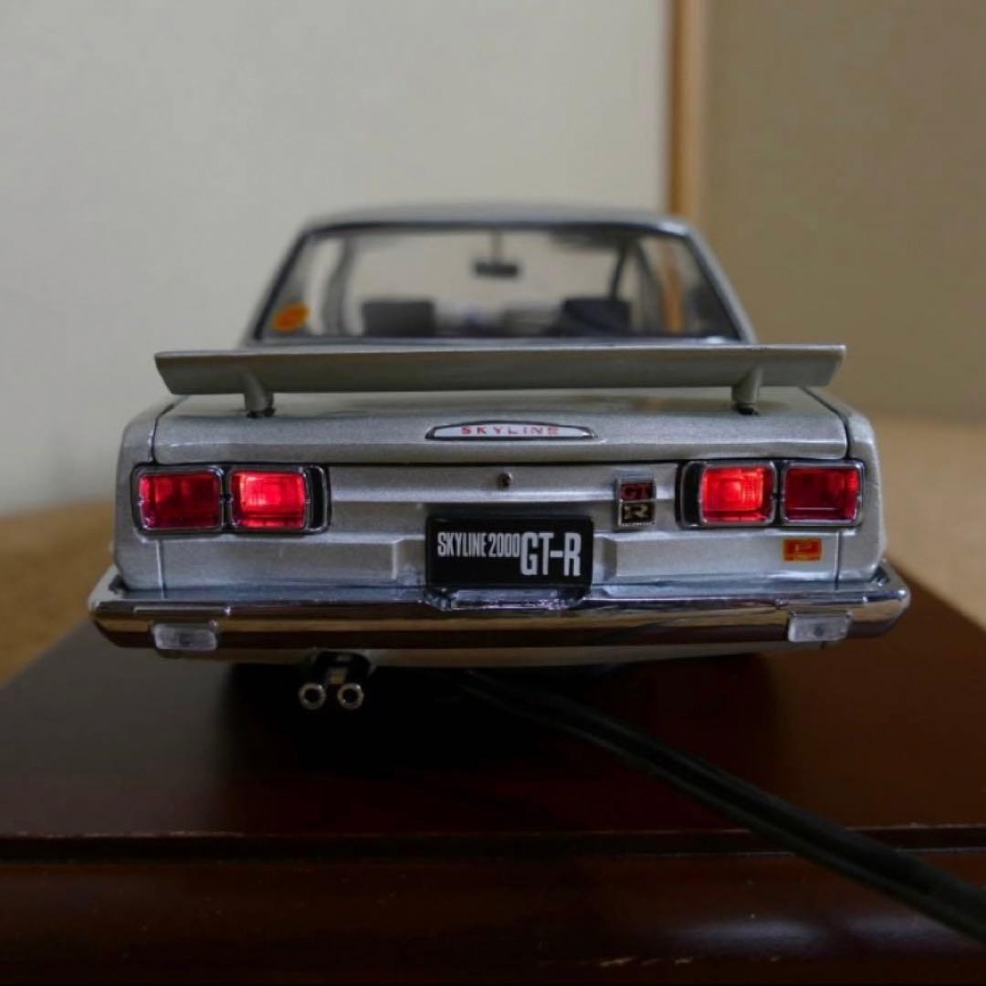 絶版京商1/18スカイライン2000GT-R KPGC10 (ライト点灯モデル)
