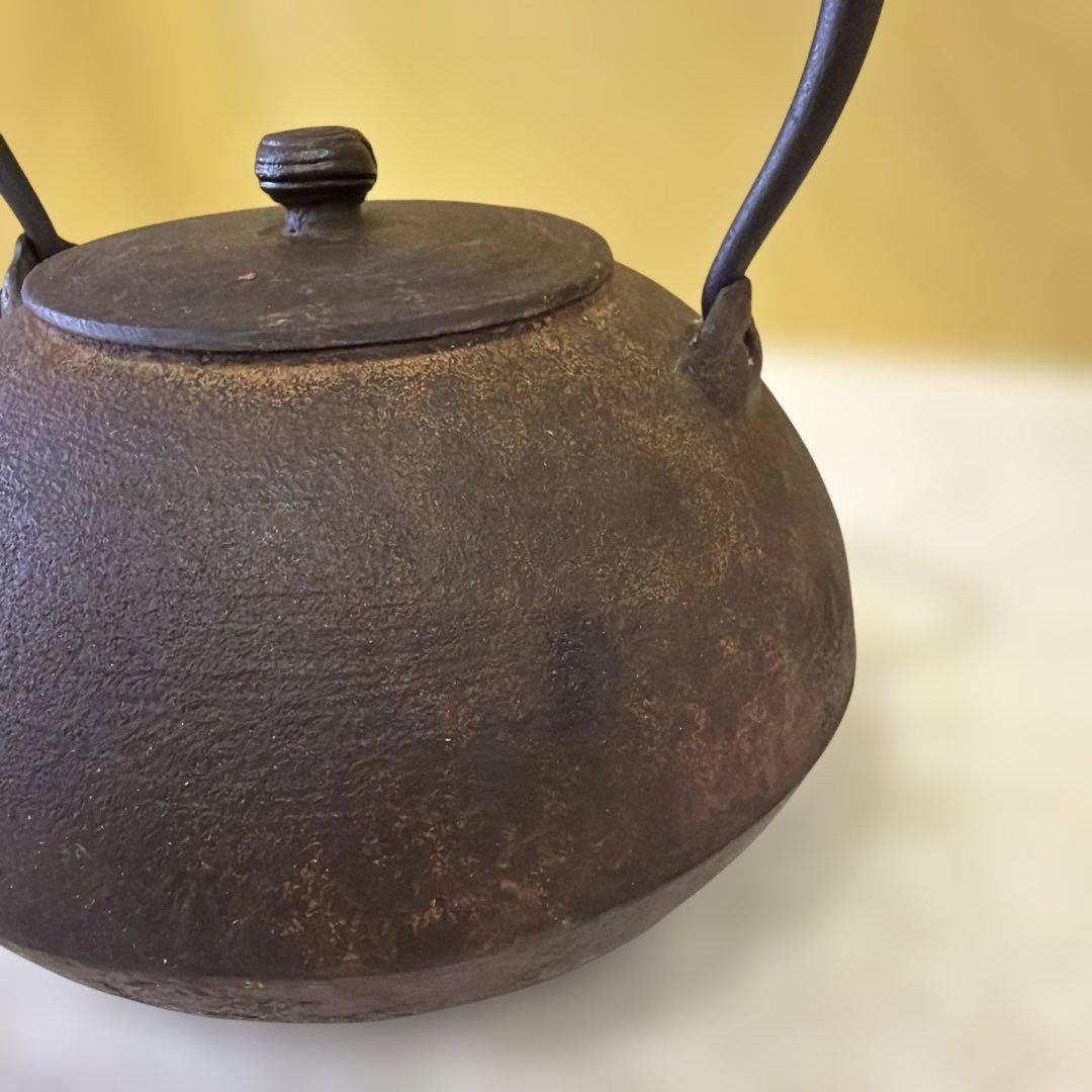 鋳鉄製丸型鉄瓶 黒色 使用感あり