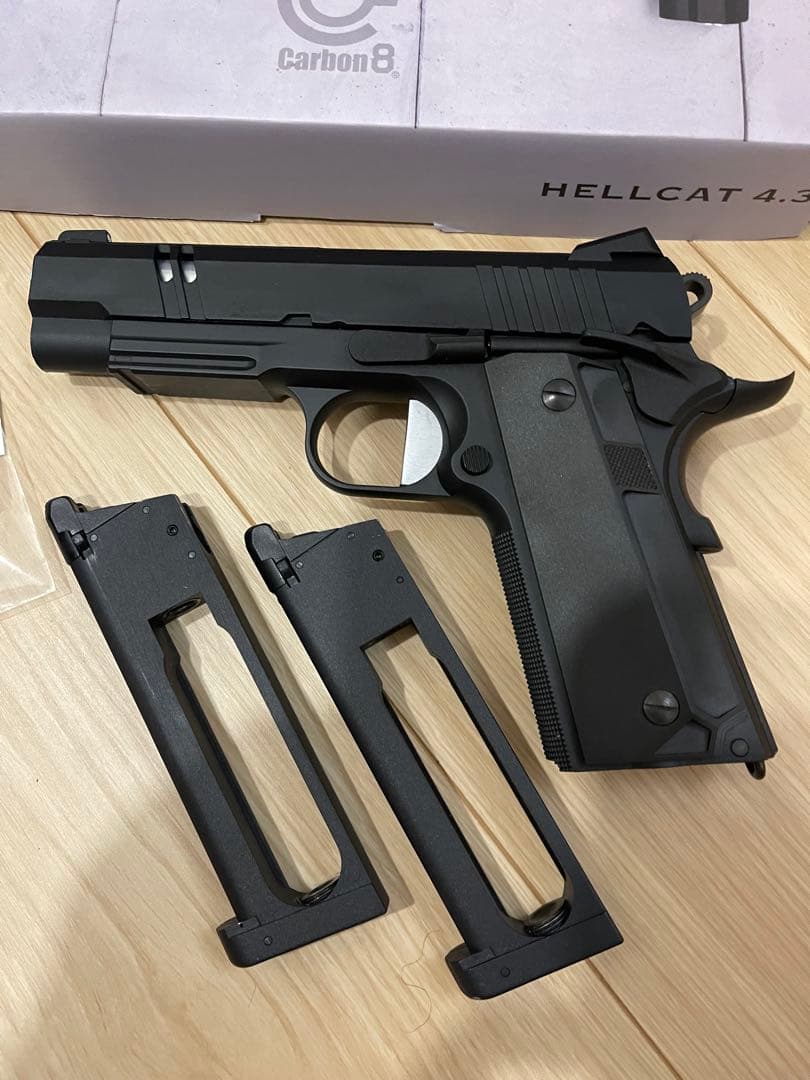 【即日発送】Carbon8 HELLCAT4.3 CO2 ガスガン【美品】