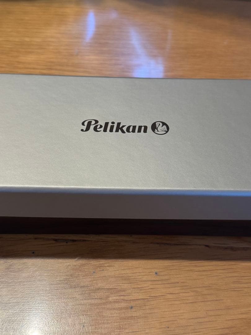 Pelikan ペリカン スーべレーン M405(F細字)万年筆 ブラック