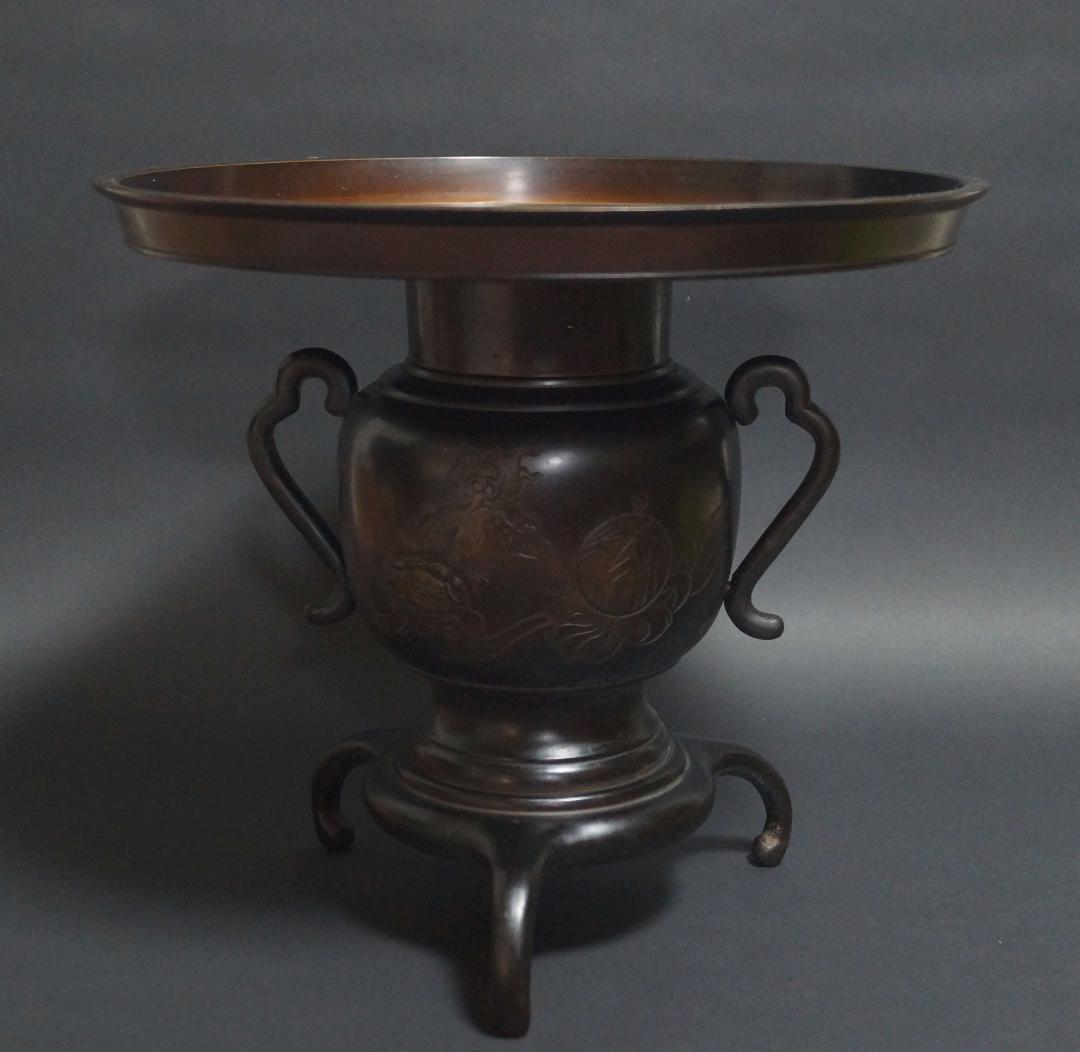 華道 花器 金工細工 銅製浮彫り『獅子戯玉図』薄端 生け花 最大幅30cm時代物