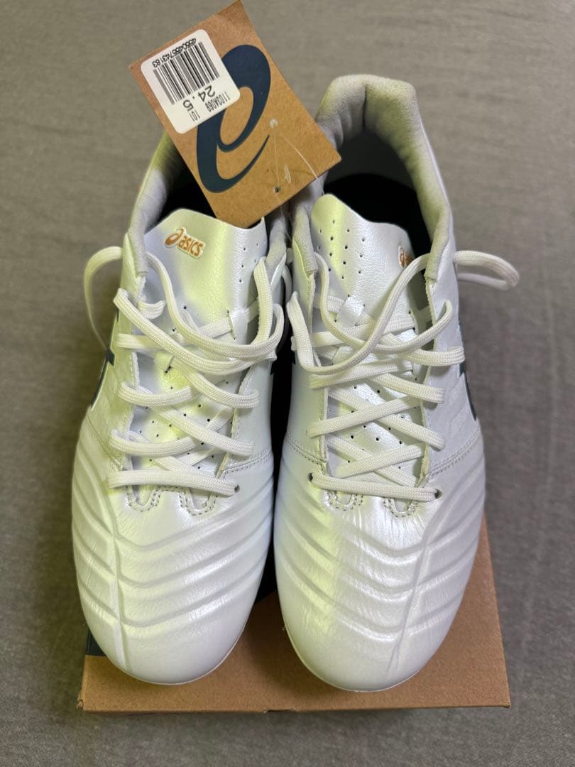 アシックスサッカースパイクＤＳライトワイド　２４．５