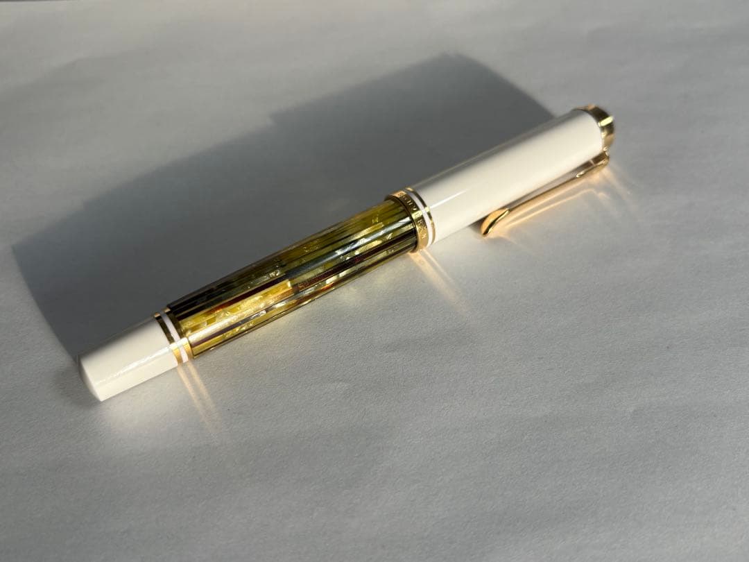 Pelikan 万年筆 スーベレーン M400 F ホワイトトータス