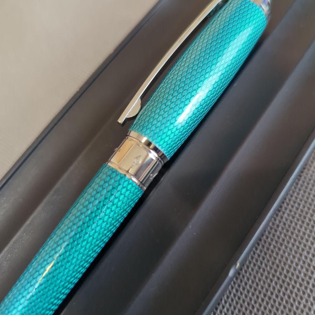 STデュポン「ラインD　ギヨシェアンダーラッカー　アクアマリン」ローラーボール