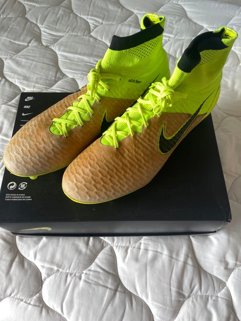 ナイキ マジスタオブラSG