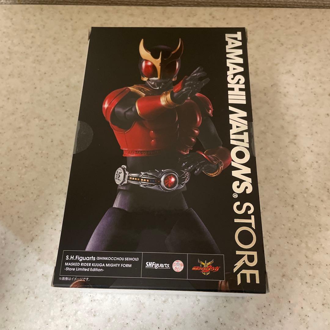 ストア限定 S.H.フィギュアーツ真骨彫 仮面ライダークウガ マイティーフォーム