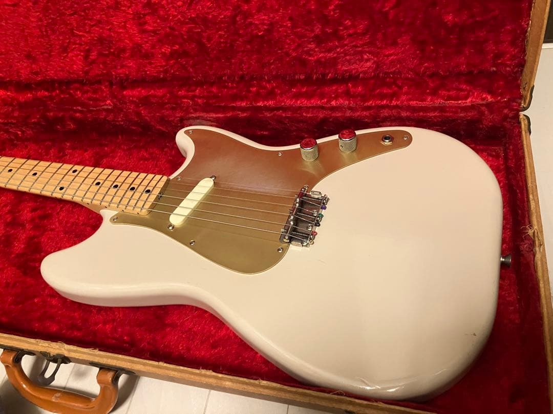 ギター 1956 Fender Musicmaster full original
