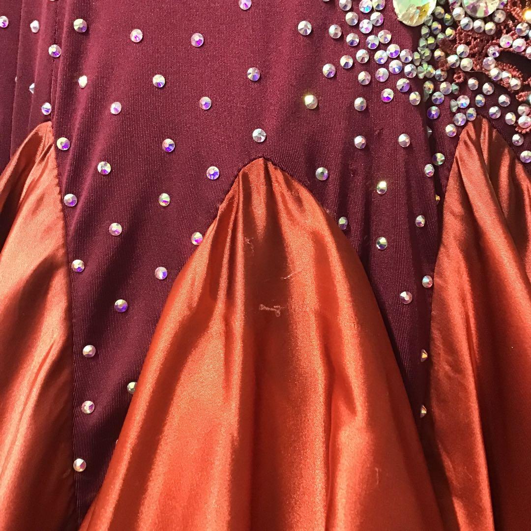 社交ダンス　ドレス　VeRtigo ドレス　えんじ色　グラデーションスカート