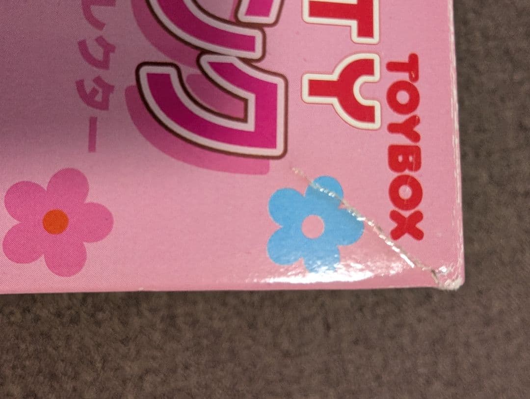 HELLO KITTY エレベーターバンク　箱つき