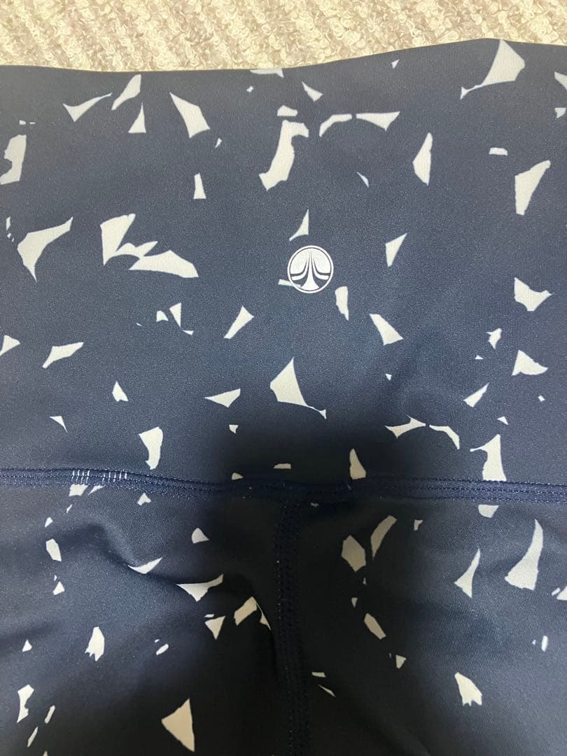 SUKALAリーフバッククロスブラトップ ＆リーフパネルレギンス S上下セット