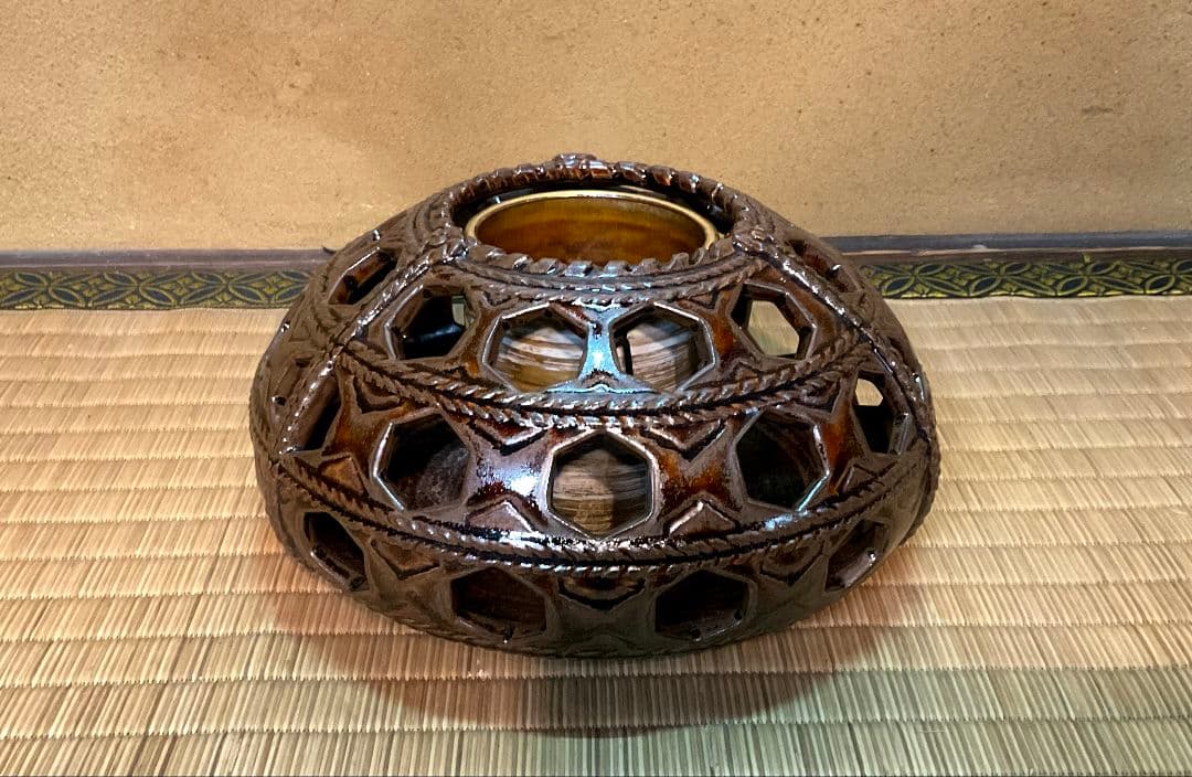 膳所焼　岩崎新定　篭目花入＆黄金掛け花入　淡海ぜぜ　陽炎園造　共箱　剣山付　陶芸