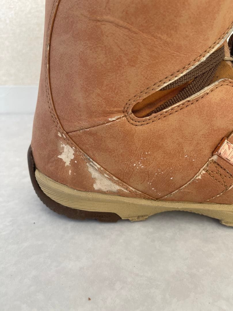 Nitro crown ナイトロ クラウン スノーボードブーツ 女性用 ブラウン