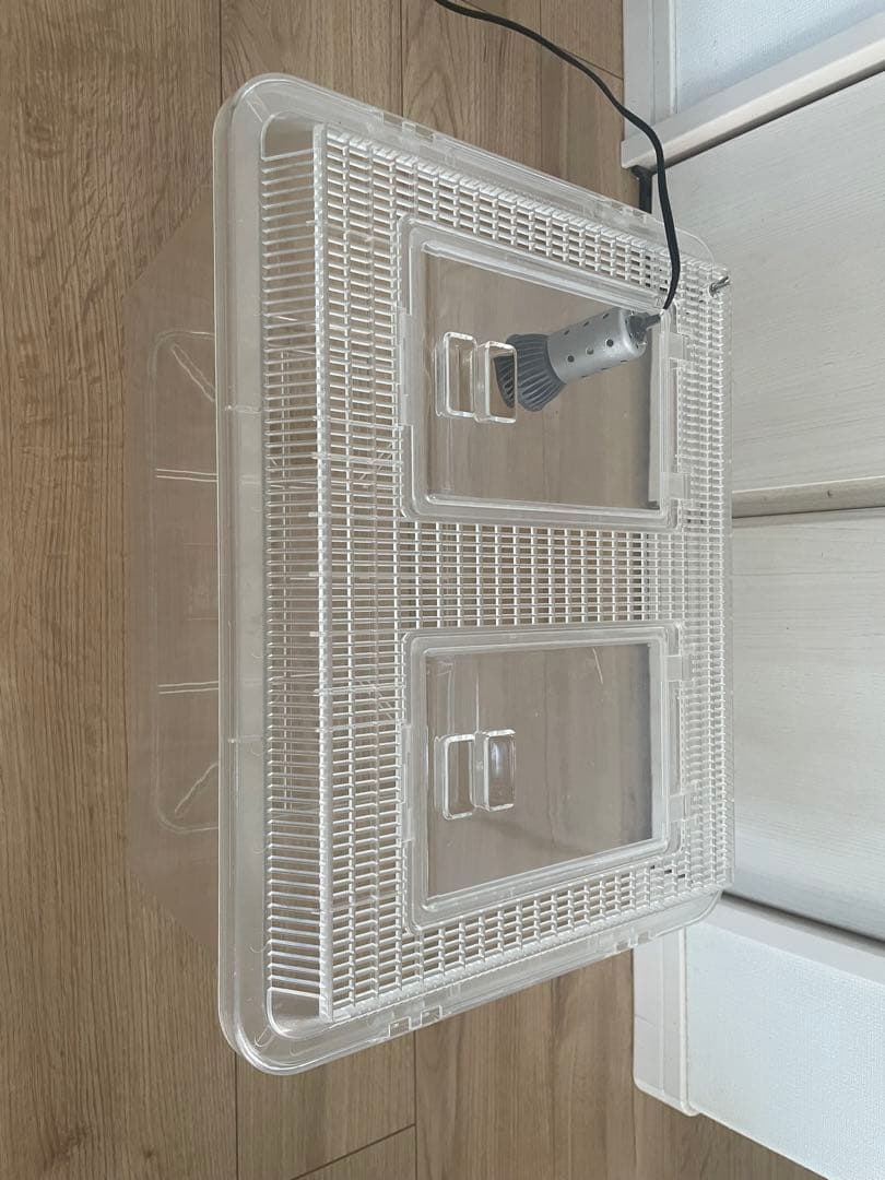 ケージ　カナヘビ　トカゲ　爬虫類　虫かご　飼育ケース　UVBライト　LED