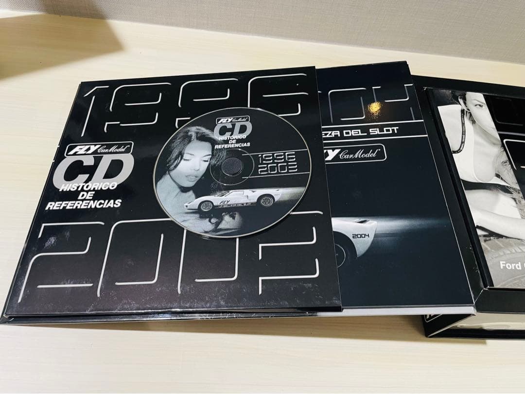 希少レア　FLY/京商 スロットカー 2004 フォード Ford GT40