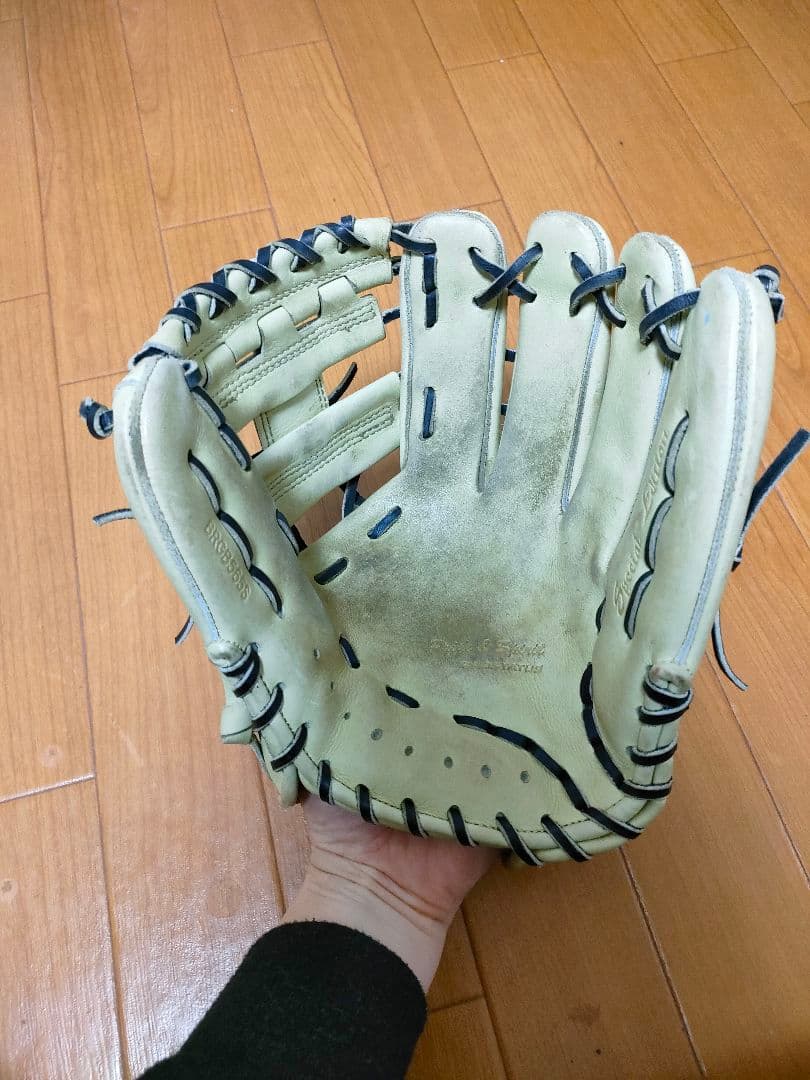 ZETTプロステイタスSE　軟式用グローブ（源田モデル）