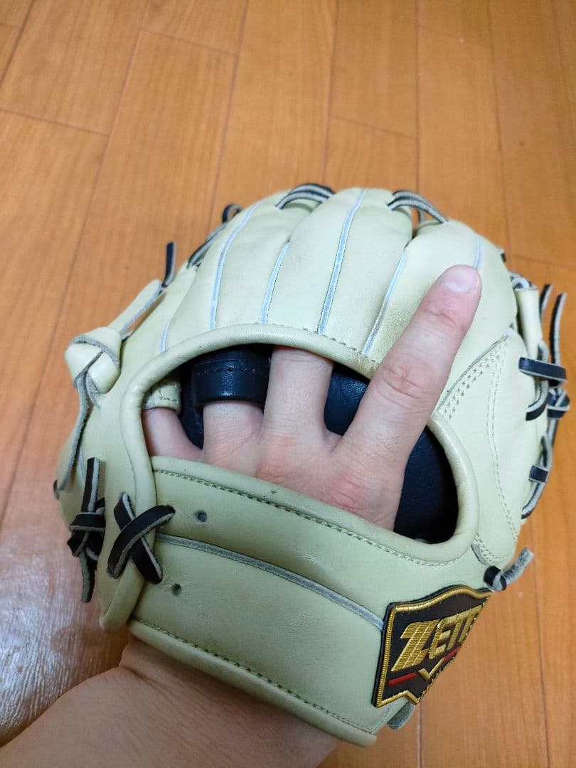ZETTプロステイタスSE　軟式用グローブ（源田モデル）
