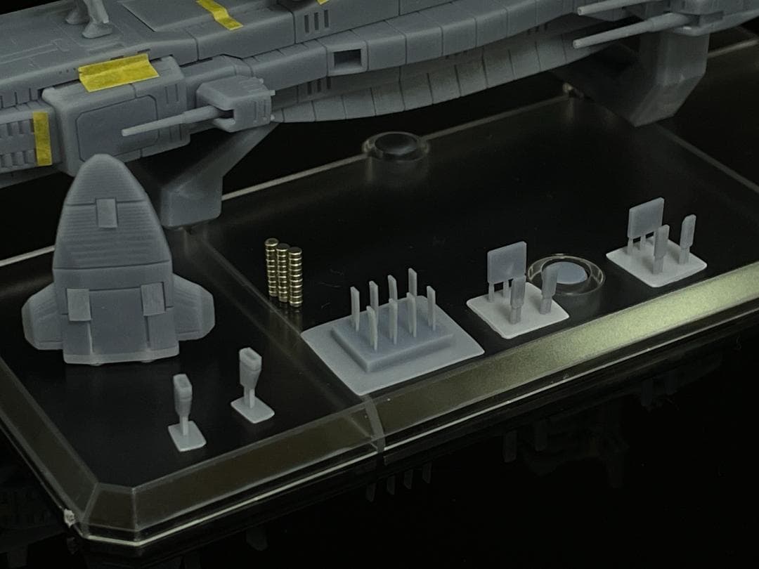 機動戦士Ｚガンダム　1/1200 サラミス改級巡洋艦　レジンキット　未塗装品