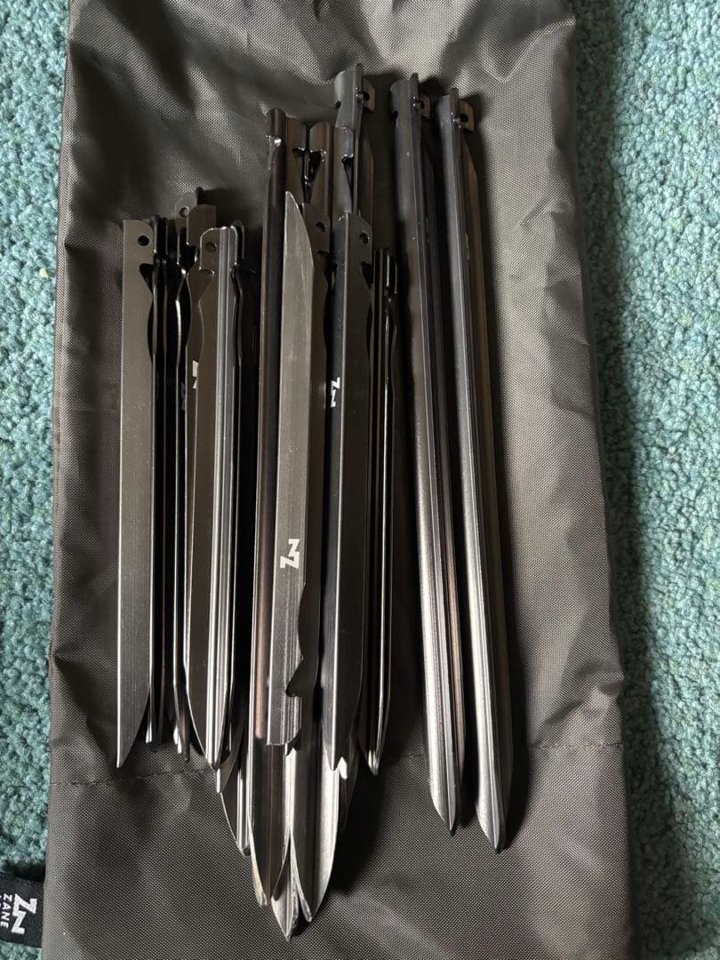 ゼインアーツ　ギギ2 美品