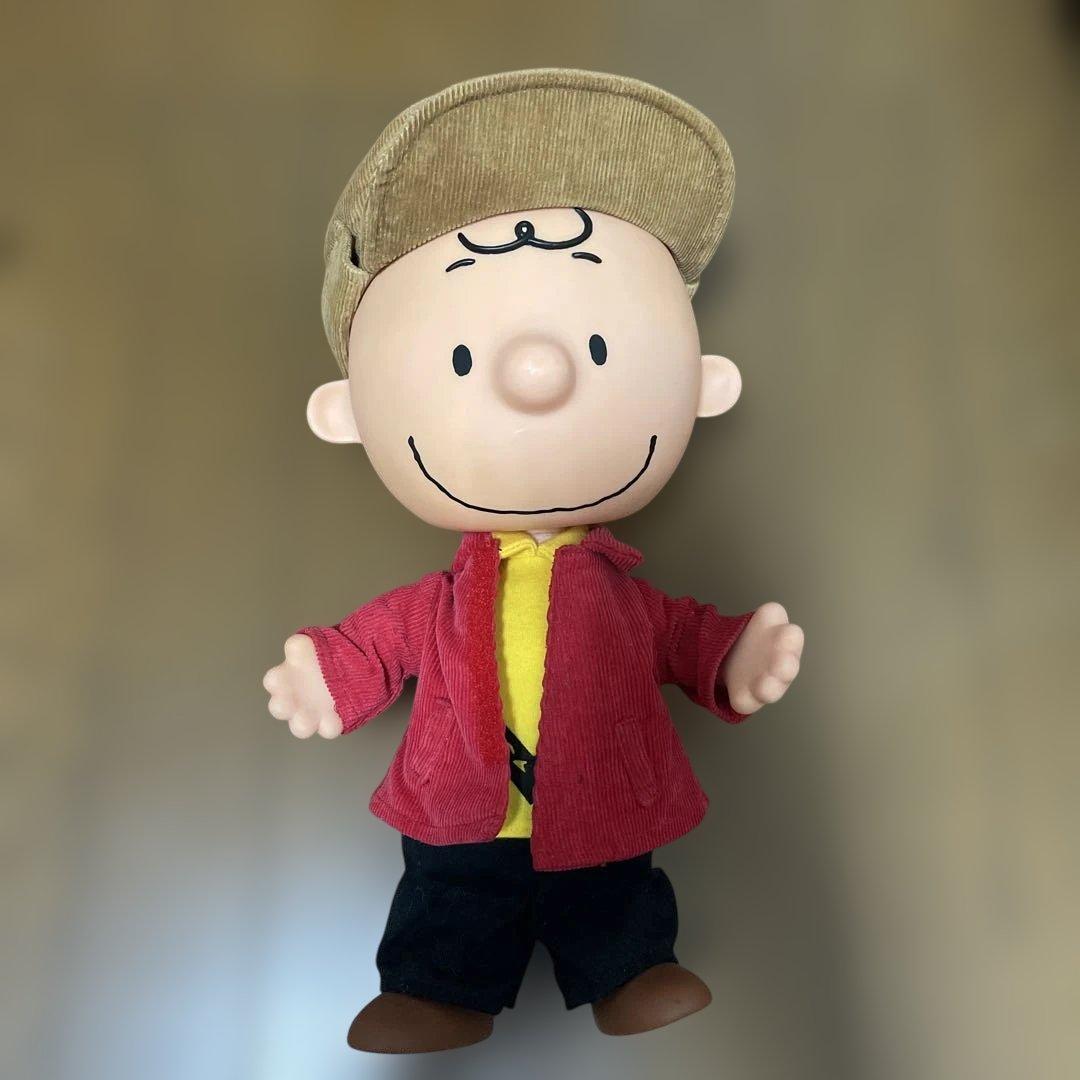 チャーリー・ブラウン ぬいぐるみ スケート靴付き