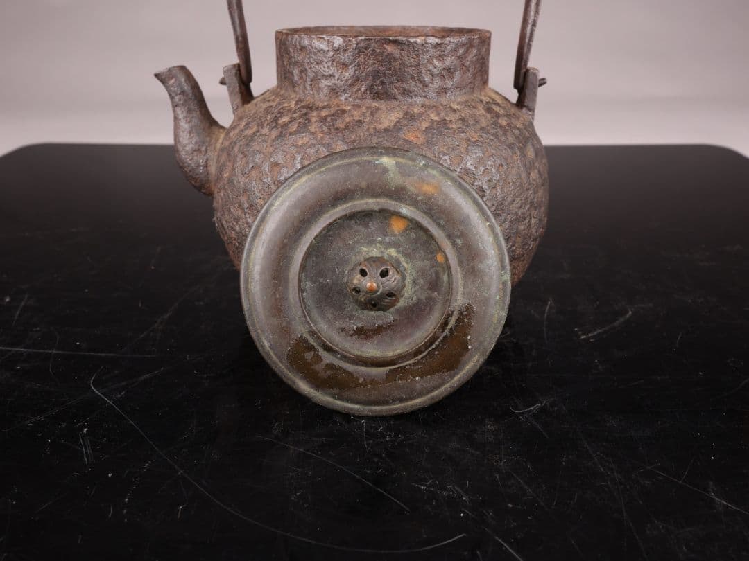 A500 鉄瓶 【龍文堂造】 岩肌 茶道具 湯沸 重量1462g 1000ml