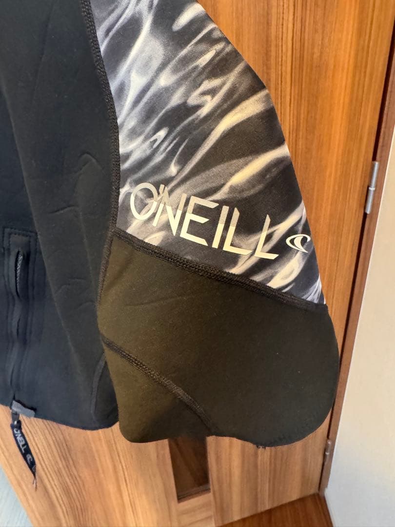 O'NEILL SUPERFREAK タッパー MLサイズ