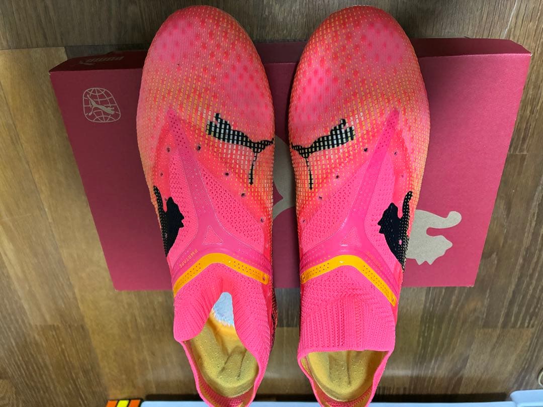 PUMAフューチャー7 アルティメット　HG/AG