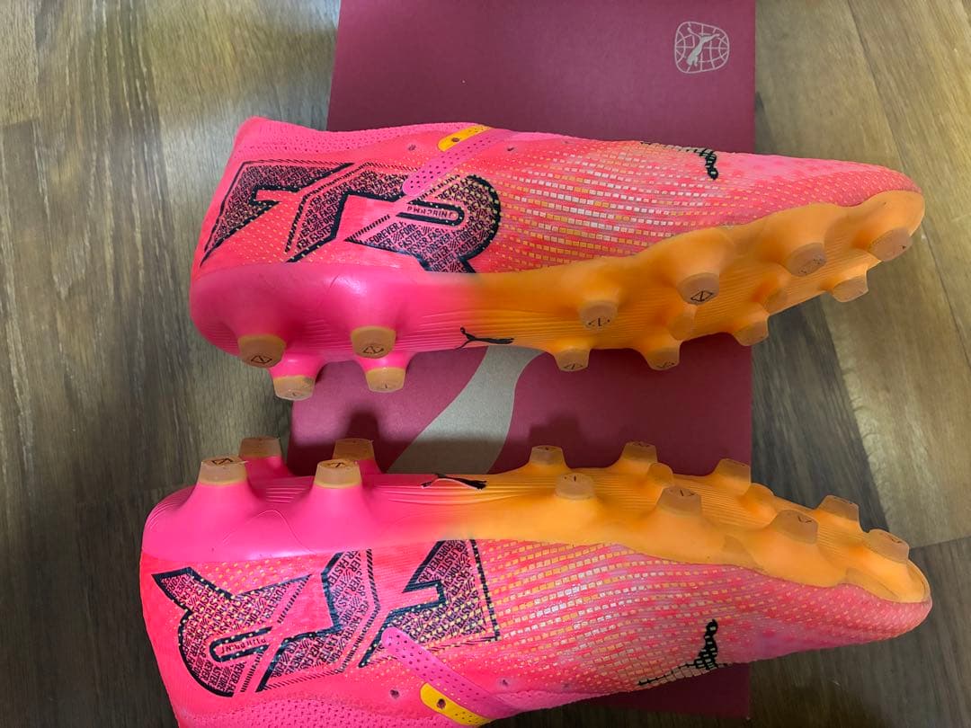 PUMAフューチャー7 アルティメット　HG/AG