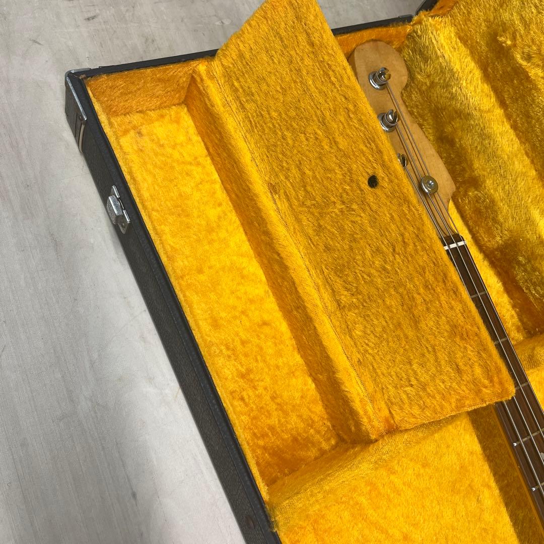 エレキベース　ムスタングタイプ　ハードケース付き！