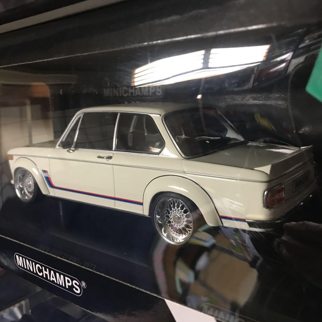 ミニカー 1/18 BMW2002