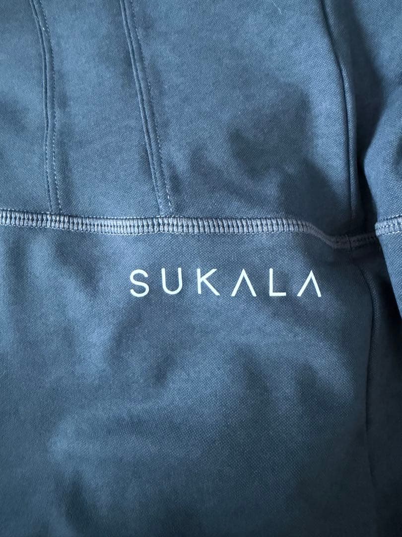 【最終価格】SUKALA ヨガウェア 上下セット Lサイズ