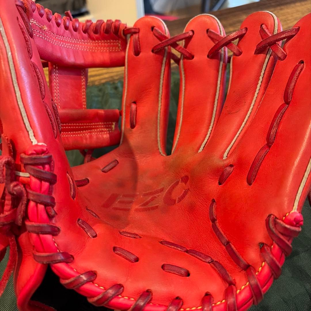 【激安】ウィルソンWilson EASY CATCH 軟式グローブ 赤　袋付き！