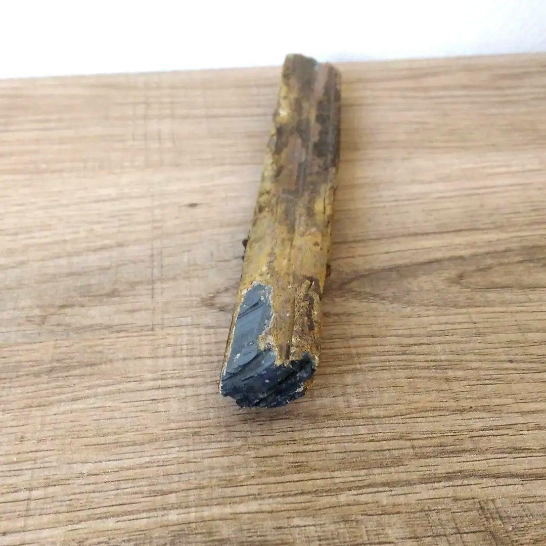 輝安鉱　黃安華　単結晶　鉱物標本