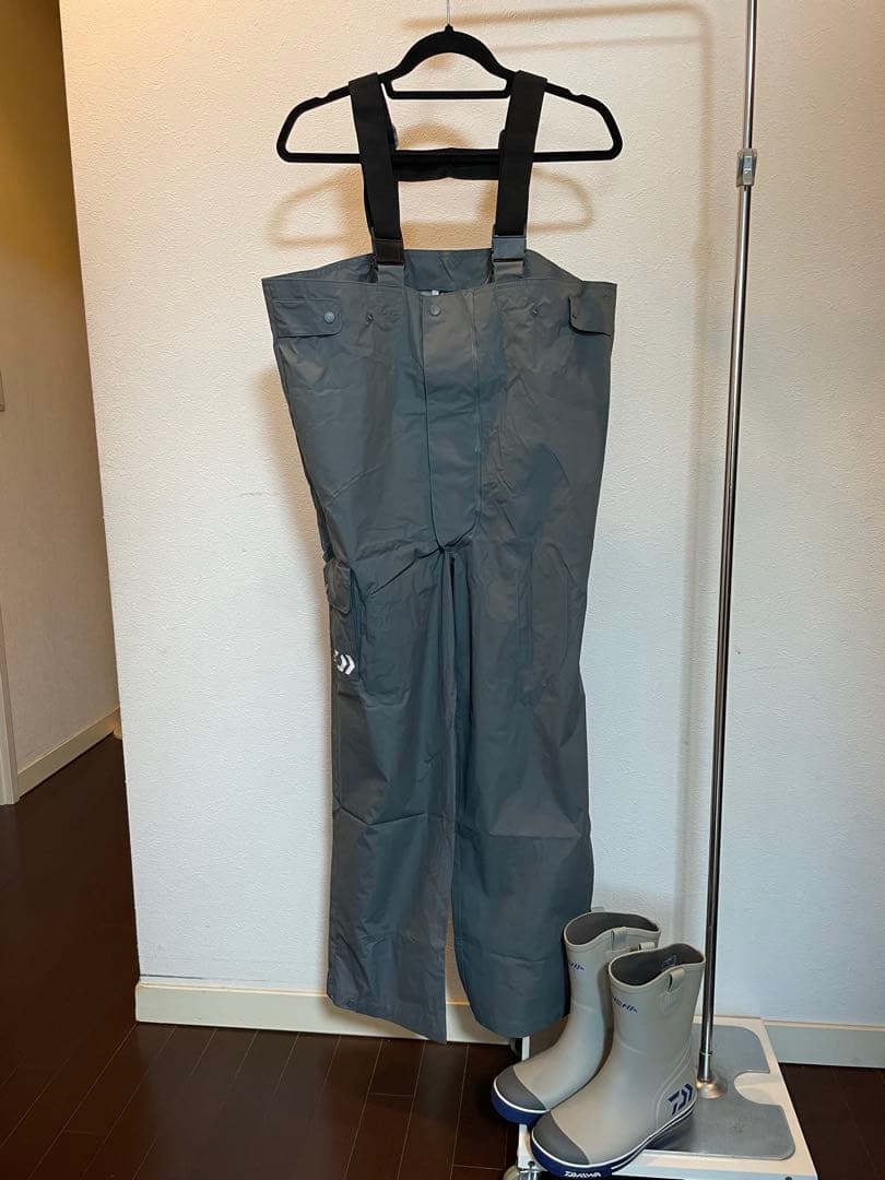 ダイワ　サロペット(未着用？),ショートブーツ(美品)のセット