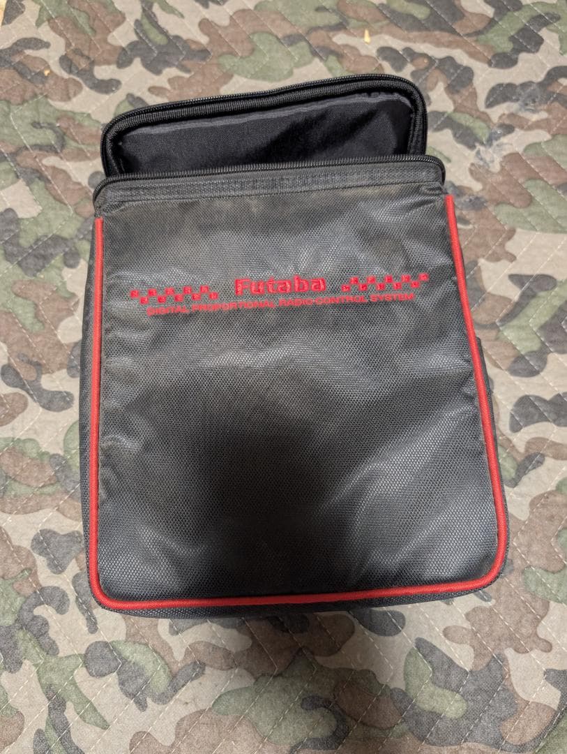 Futaba 10J 10チャンネルプロポ 飛行機用、収納ケース 、サーボ