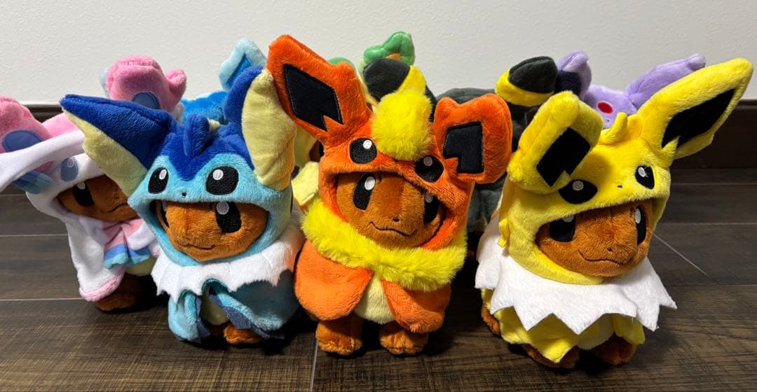 ポンチョを着たイーブイ ぬいぐるみ ブイズ ポケモンセンター