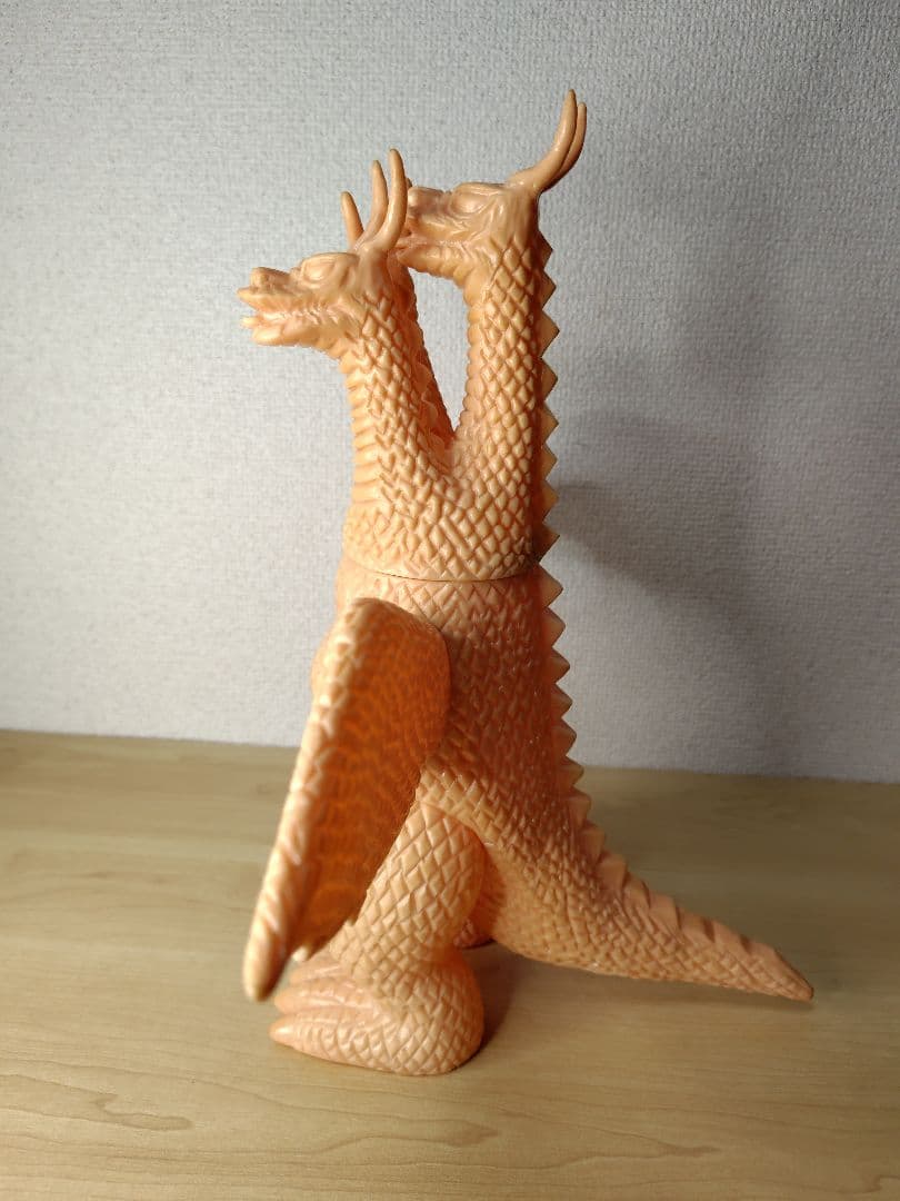 ジャイアントキングギドラ ブルマァク 肌色成形 ソフビ