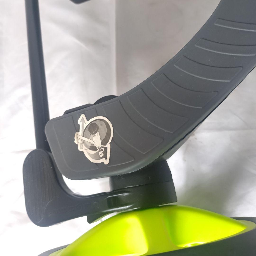 GLOBBER 4in1 トライク ブラック/グリーン　三輪車