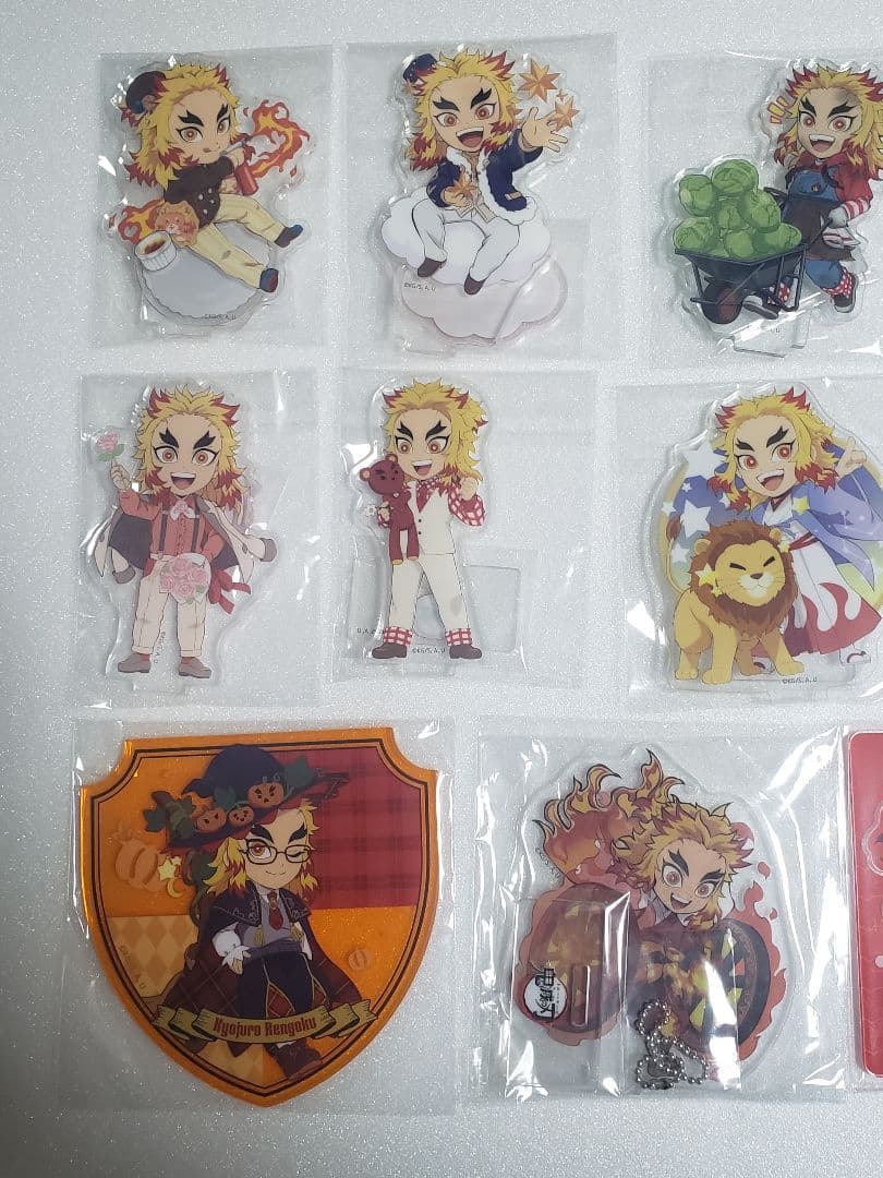 鬼滅の刃 煉獄杏寿郎 アクスタ 缶バッジ 35点セット まとめ