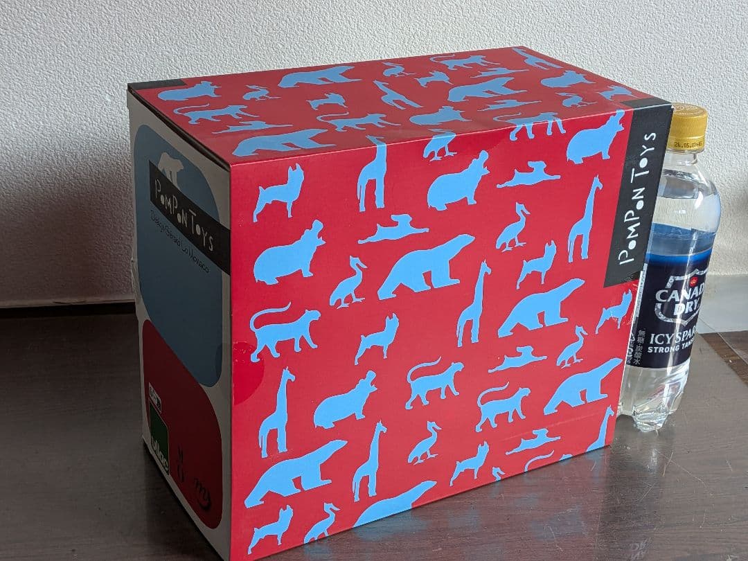 新品オルセー美術館　ポンポン　木製おもちゃ　シロクマ　パリ　お土産　シロクマ