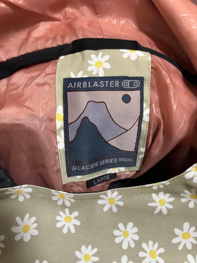 みーぽー　AIRBLASTERスノボウェア