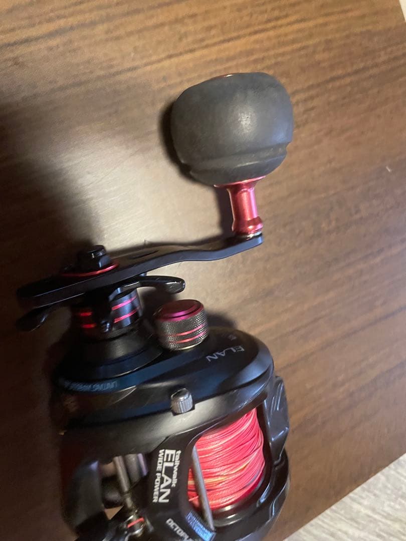 ELAN OCTOPUS SP II ベイトリール 黒/赤