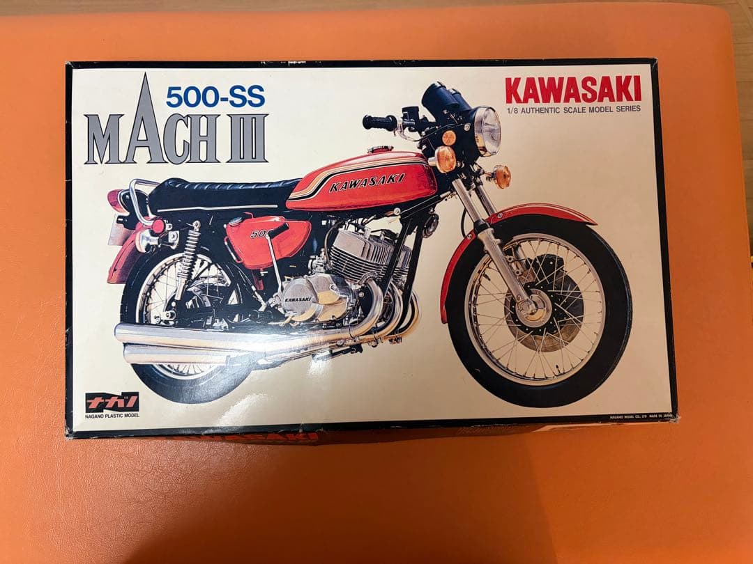 絶版KAWASAKI 500-SS MACH III 1/8スケールプラモデル