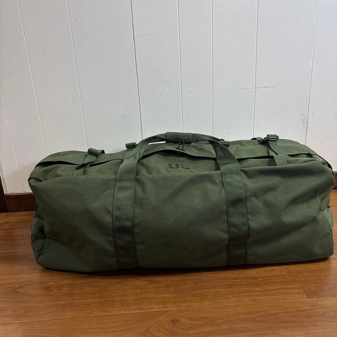 美品　米軍　実物　新型　DUFFEL BAG ダッフルバッグ　送料無料