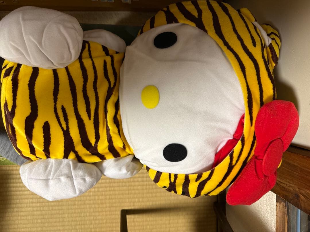 ハローキティ 変身クッション ゼブラ柄 ぬいぐるみ