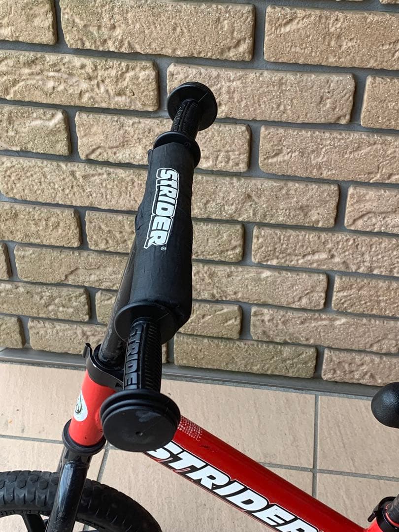 【美品】ストライダー スポーツモデル 12インチ　日本正規品　レッド