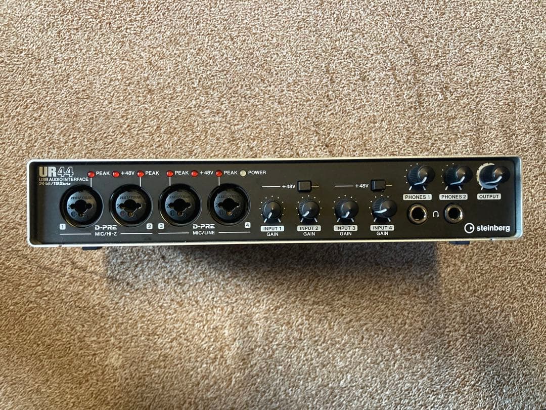 Steinberg UR44 USBオーディオインターフェイス【ガリあり】