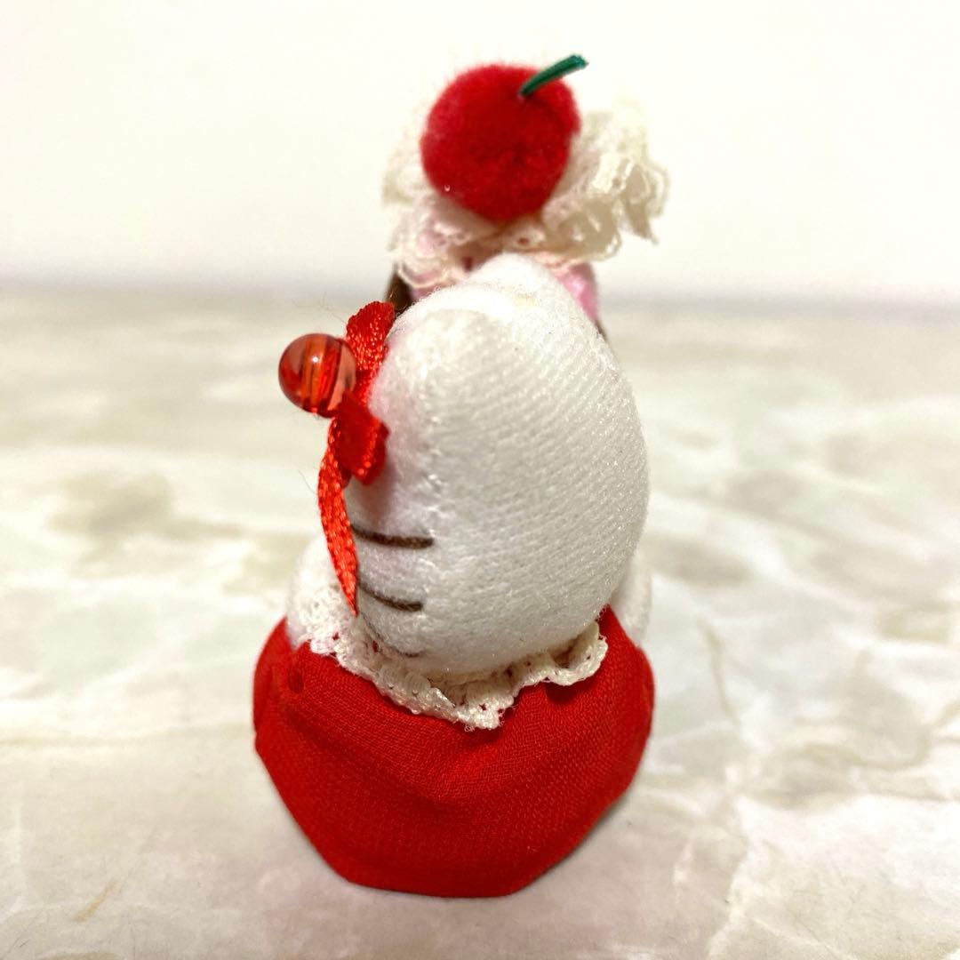 d*3様 激レア！2006年 ロールケーキとキティ ぬいぐるみマスコット 平成レ